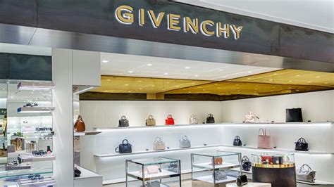 givenchy king of prussia|givenchy mall robbery.